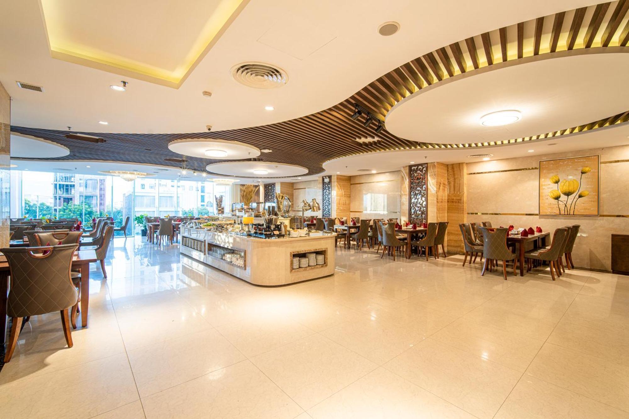 Luxtery Hotel & Spa Da Nang Esterno foto