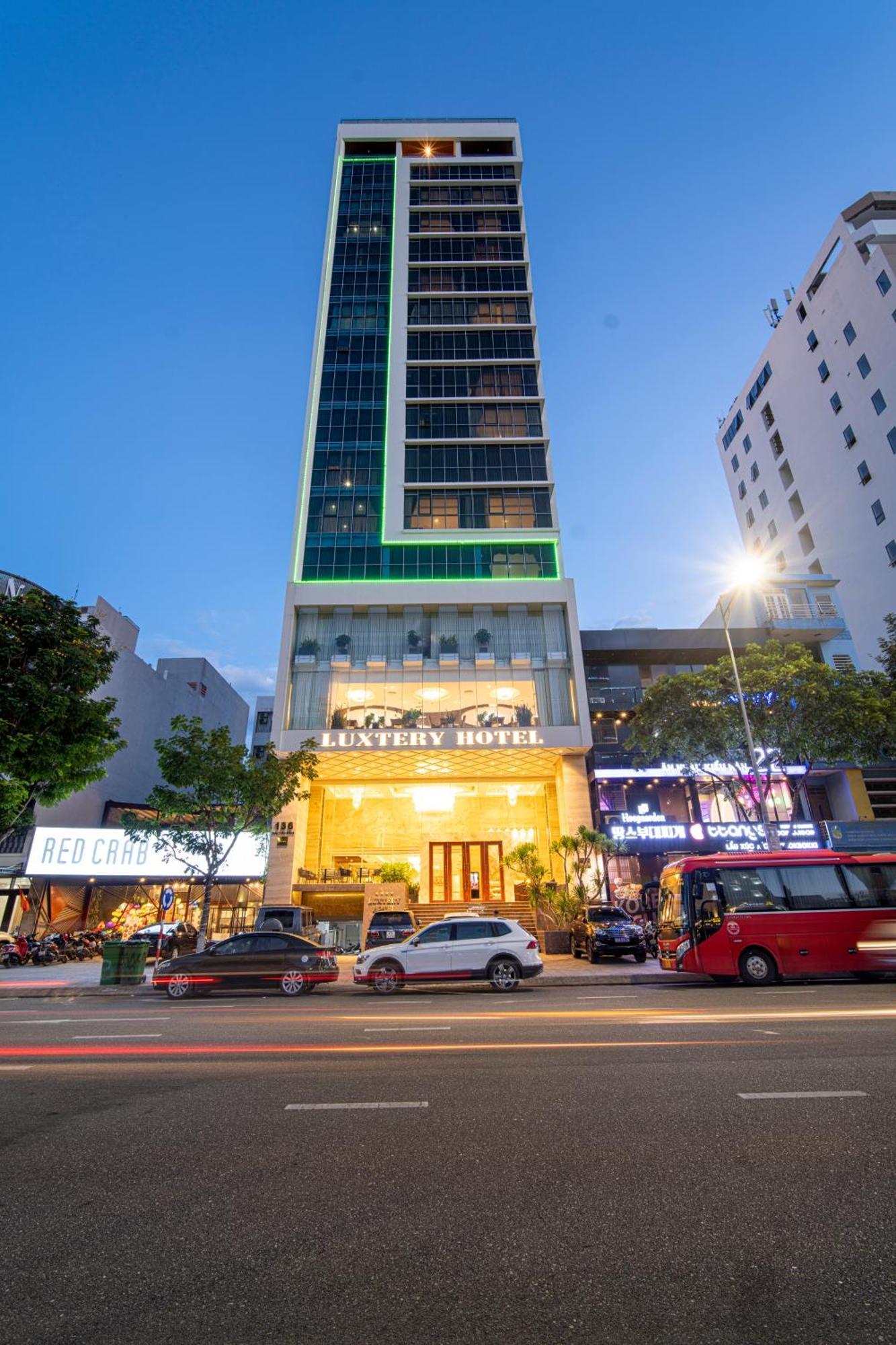 Luxtery Hotel & Spa Da Nang Esterno foto