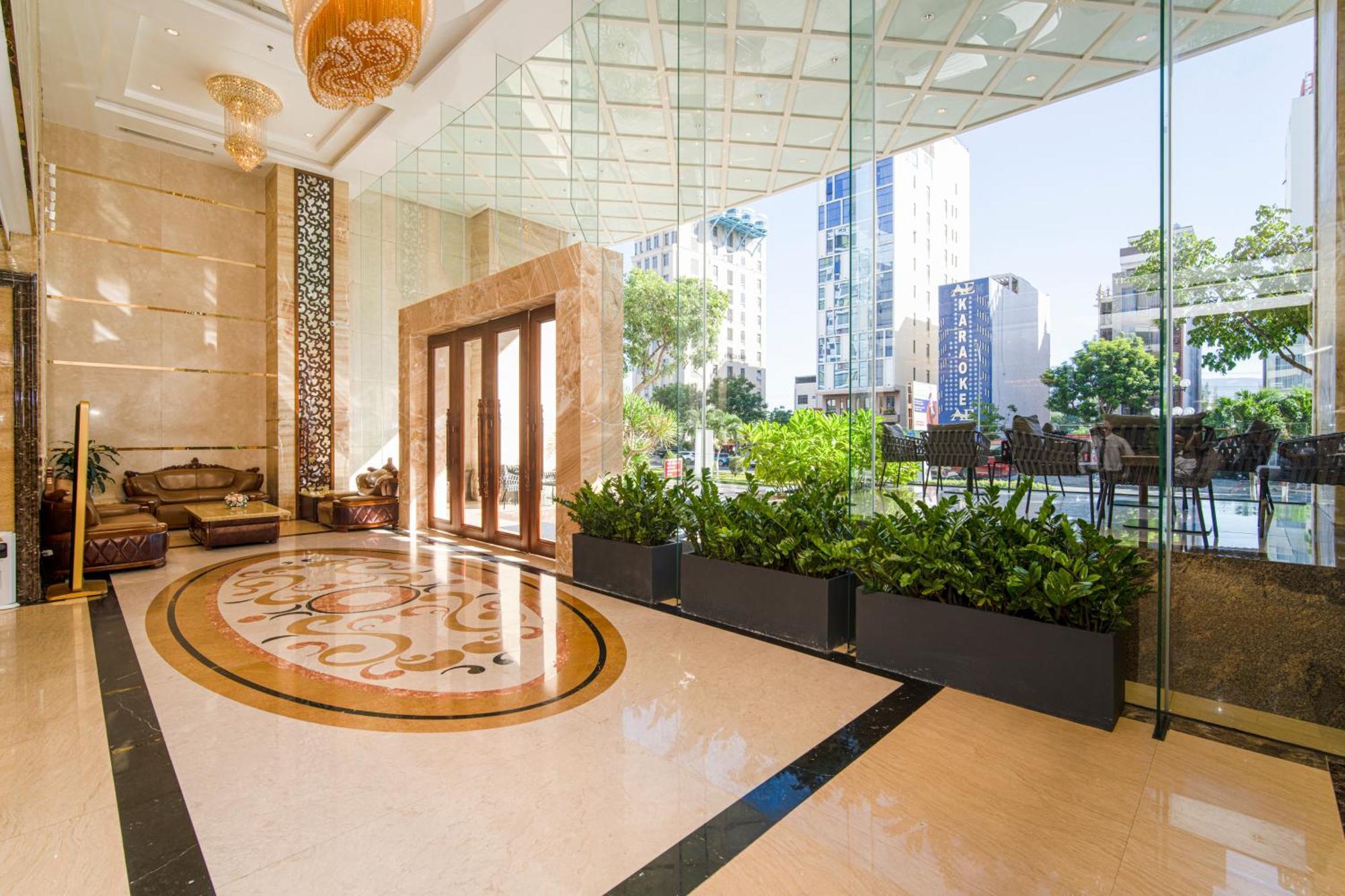 Luxtery Hotel & Spa Da Nang Esterno foto