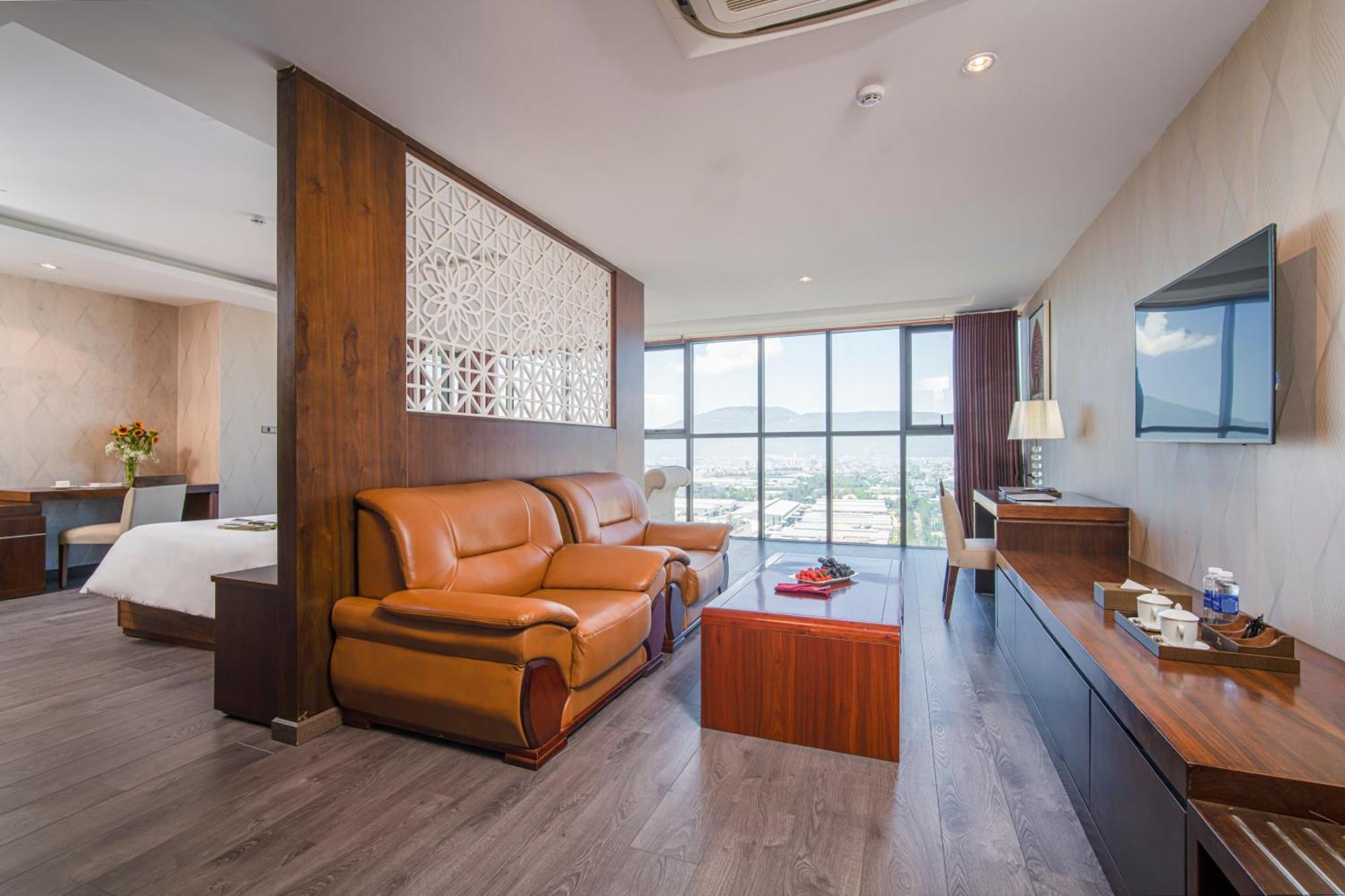 Luxtery Hotel & Spa Da Nang Esterno foto