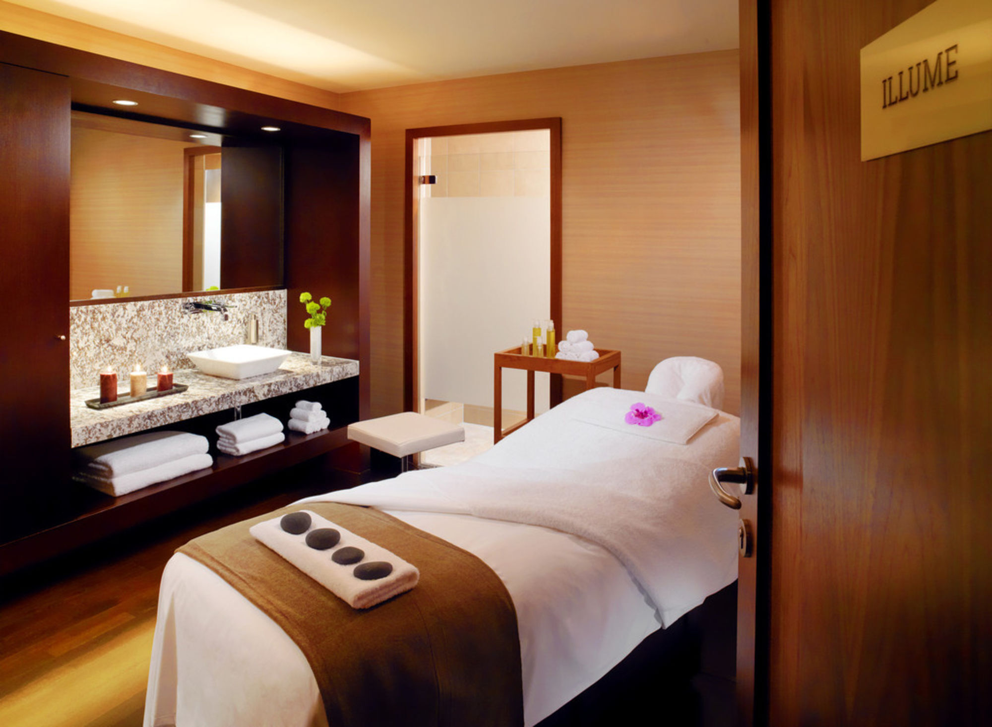 Luxtery Hotel & Spa Da Nang Esterno foto